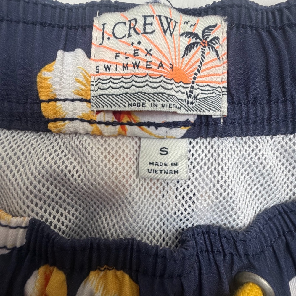J.Crew Flex Swim Trunks Navy Floral Print Men’s Size S Preppy Classic Vacation - Picture 2 of 12